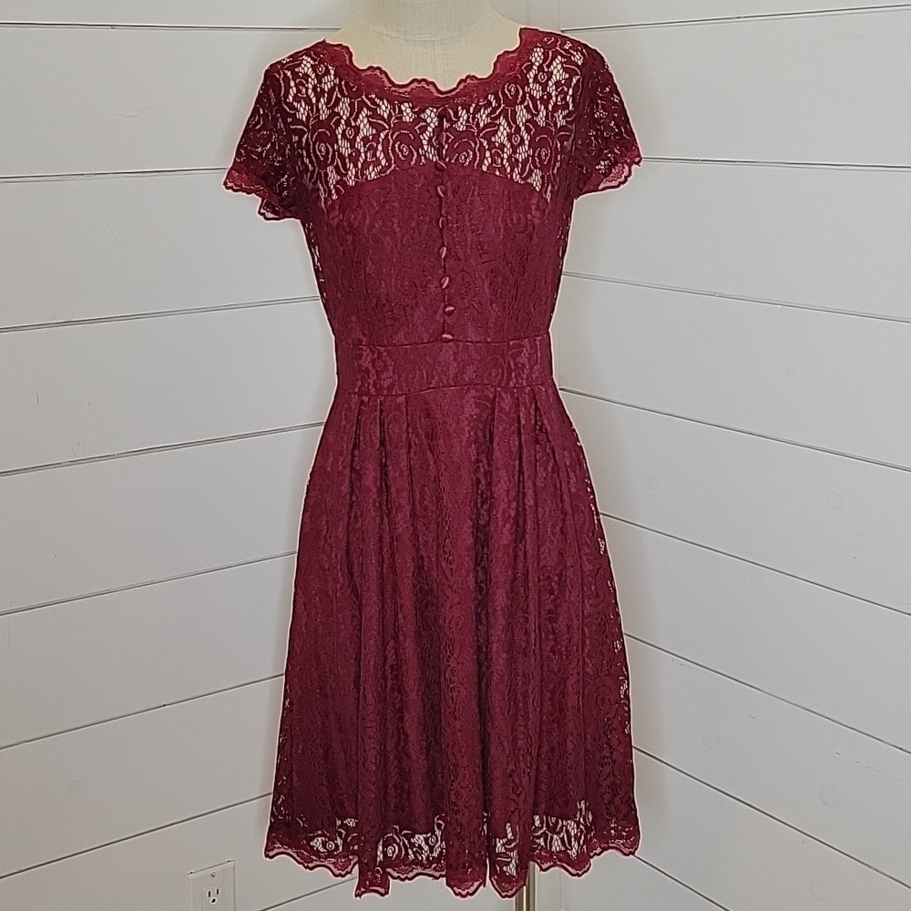 OWIN small burgundy lace dress